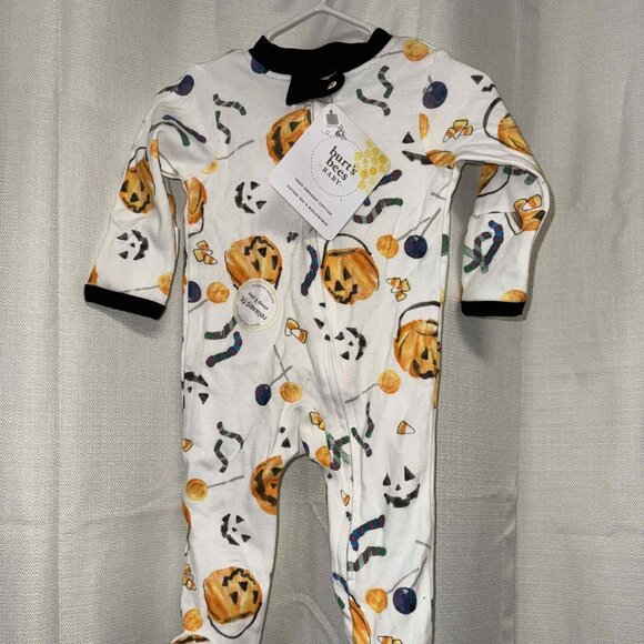 Burt's Bees Baby Long Sleeve Trick Or Treats Footed Coverall, Size 0/3 Month. - Picture 2 of 3